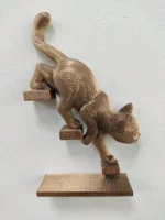 Настенный декор «Кот спускается по лестнице направо»