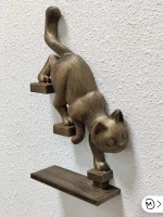 Декоративная настенная фигурка Кот спускается по лестнице Декоративная настенная фигурка Кот спускается по лестнице