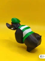 Злая утка пограничник на капот автомобиля с болтом