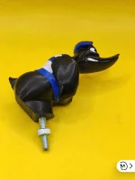 Злая утка морпех на капот автомобиля с болтом